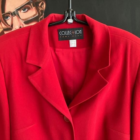 Vintage Red Ladies Suit - Picture 4 of 5